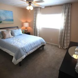 bedroom at Beacon Ridge located in College Park, GA