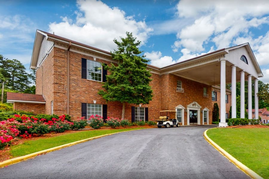 exterior at Beacon Ridge located in College Park, GA
