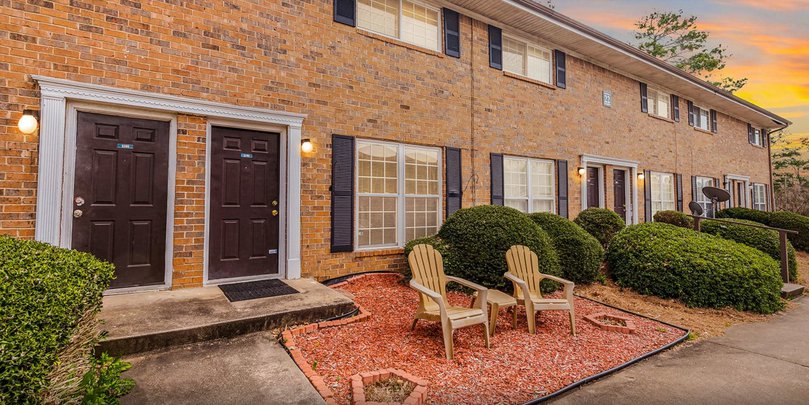 signage at Silver Oaks Apartments located in Clarkston, GA